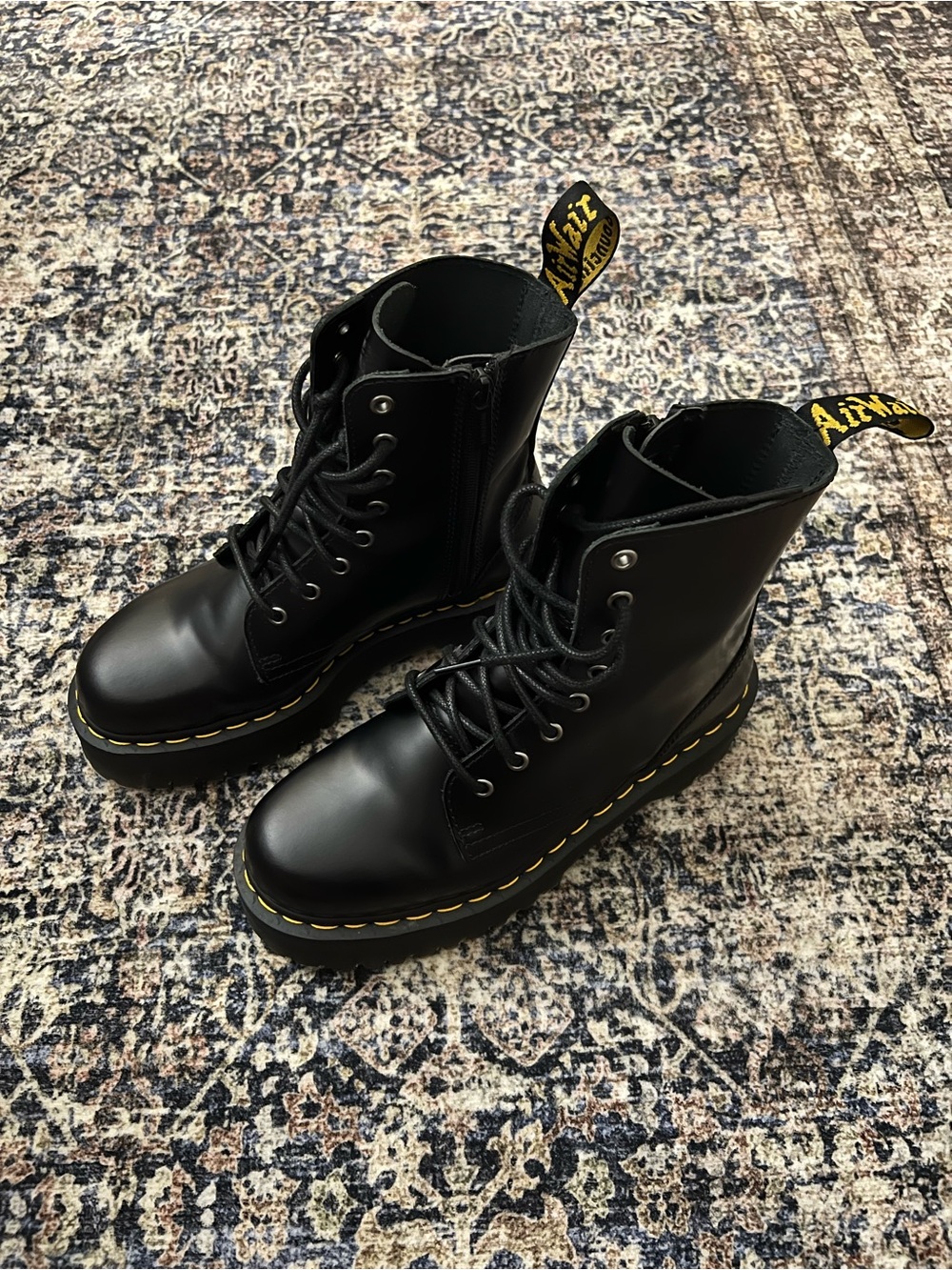 Dr. Martens Jadon Platform
